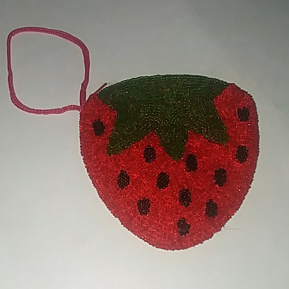 Strawberry seed bead coin purse